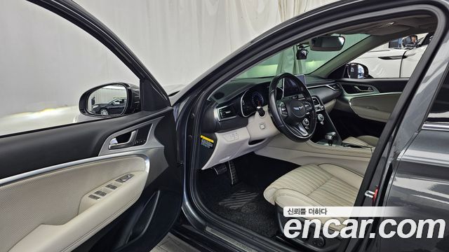 Genesis G70 2018 — photo 13