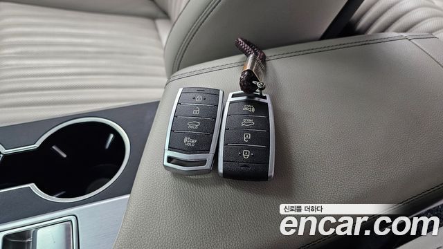 Genesis G70 2018 — photo 21