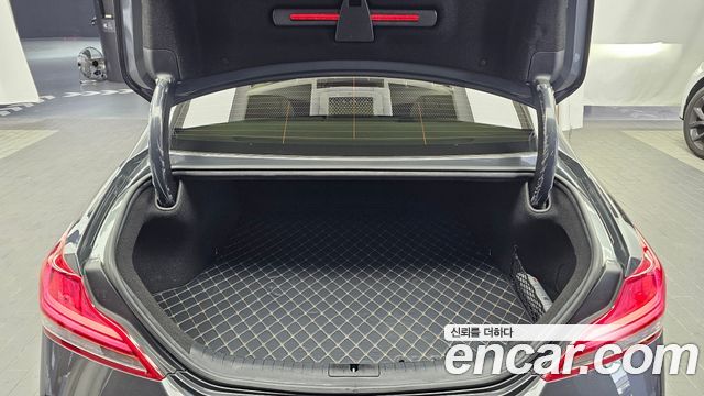 Genesis G70 2018 — photo 23