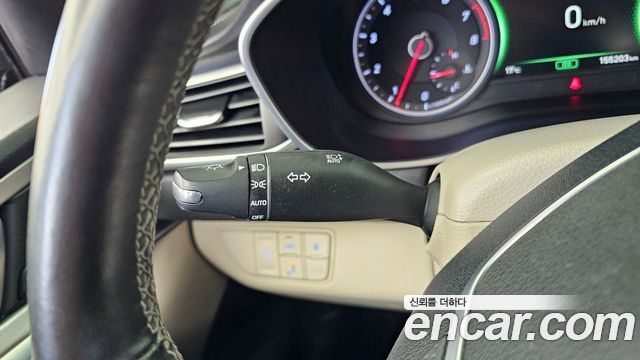 Genesis G70 2018 — photo 29