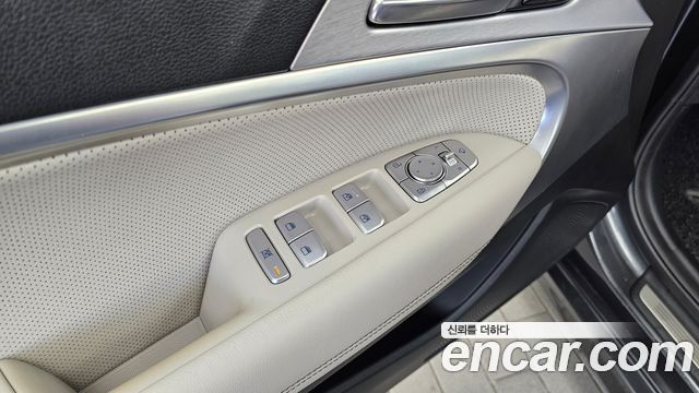 Genesis G70 2018 — photo 30