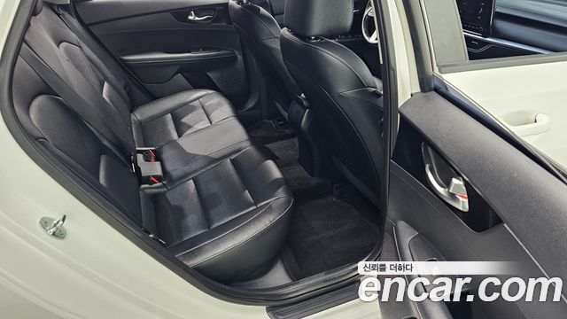 Kia K3 2024 — photo 18