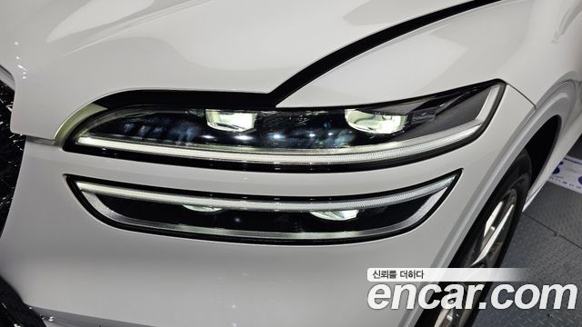 Genesis GV70 2024 — photo 8