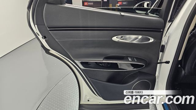 Genesis GV70 2024 — photo 15