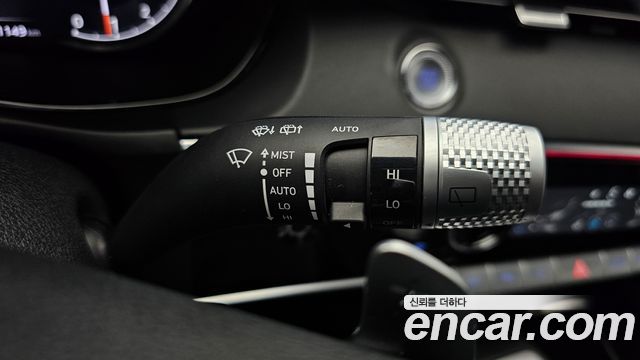 Genesis GV70 2024 — photo 29