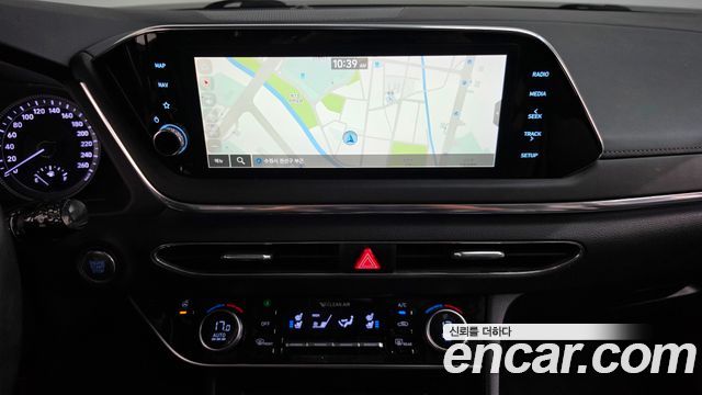 Hyundai Sonata 2022 — photo 19