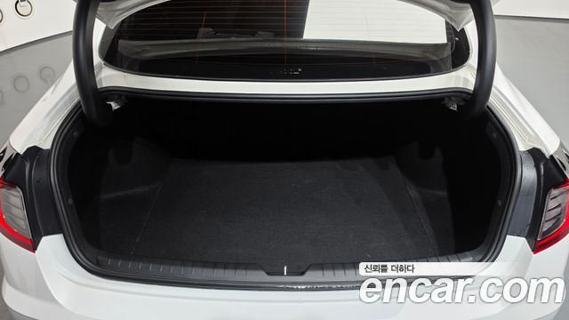 Hyundai Sonata 2022 — photo 23