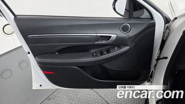 Hyundai Sonata 2022 — photo 14