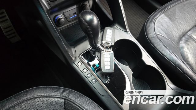 Hyundai Tucson 2011 — photo 9