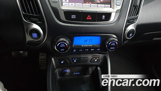 Hyundai Tucson 2011 — photo 16