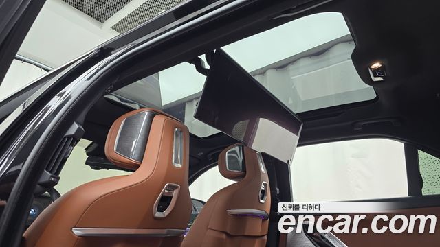 BMW i7 2024 — photo 21