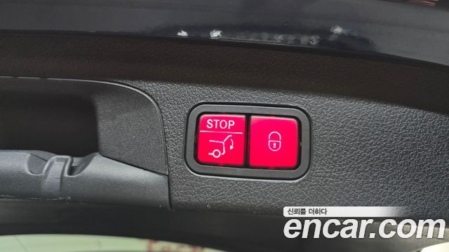 Mercedes-Benz GLE-Class 2021 — photo 19