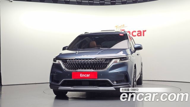 Kia Canival 2022 — photo 3