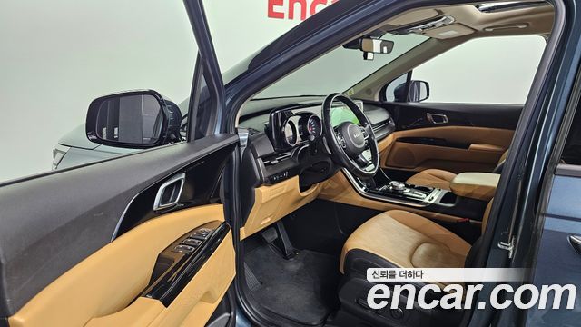 Kia Canival 2022 — photo 10