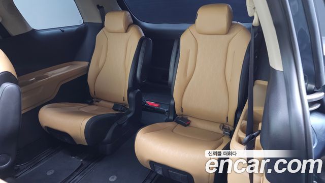Kia Canival 2022 — photo 18