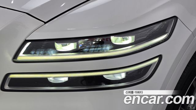Genesis GV80 2020 — photo 8