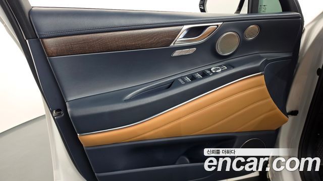 Genesis GV80 2020 — photo 14