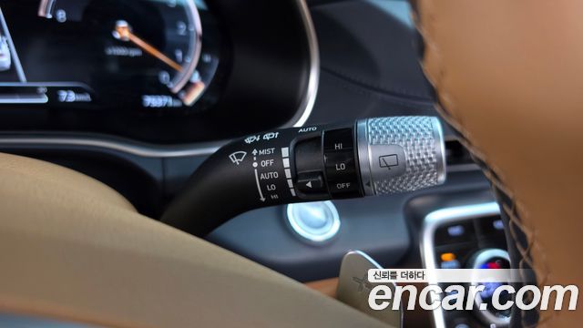 Genesis GV80 2020 — photo 29