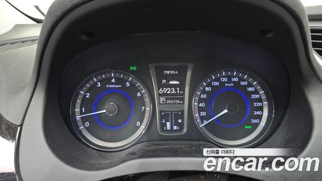 Hyundai Grandeur 2014 — photo 8