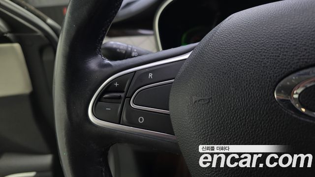 Renault Korea SM6 2017 — photo 29