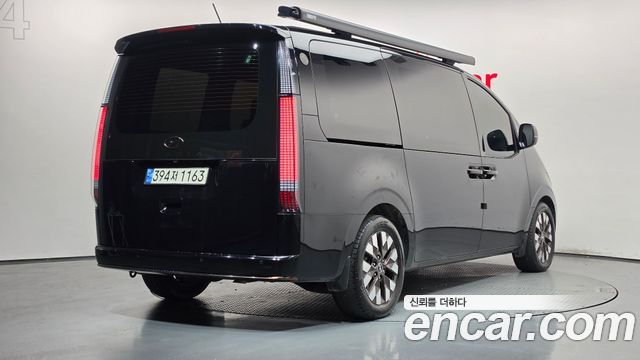 Hyundai Staria 2022 — photo 2