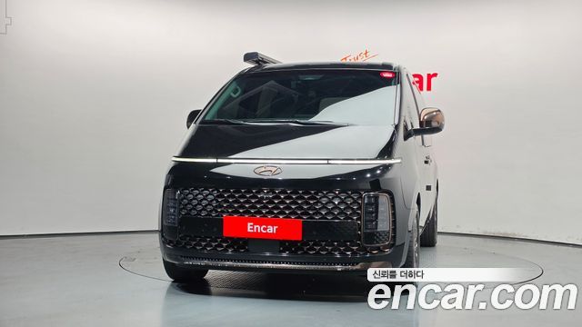 Hyundai Staria 2022 — photo 3