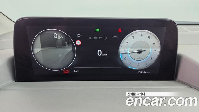 Hyundai Staria 2022 — photo 11