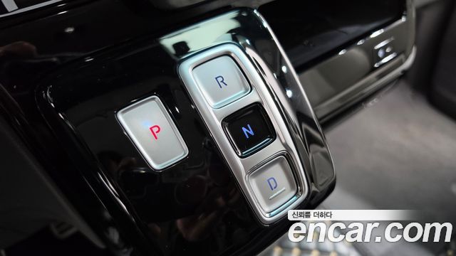 Hyundai Staria 2022 — photo 12