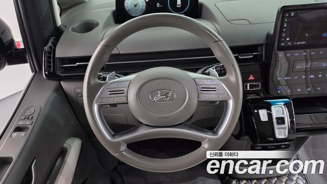 Hyundai Staria 2022 — photo 18