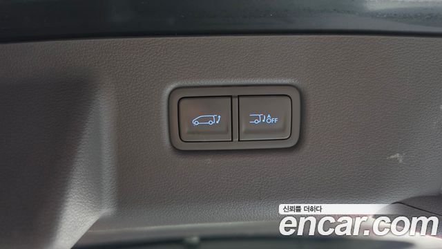 Hyundai Staria 2022 — photo 28