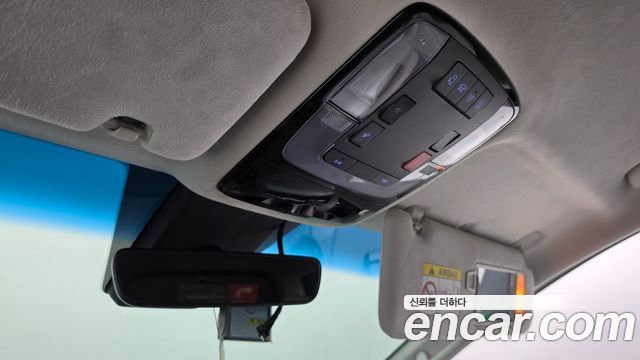 Hyundai Staria 2022 — photo 33