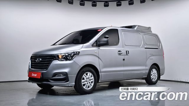 Hyundai Starex 2021 — photo 1