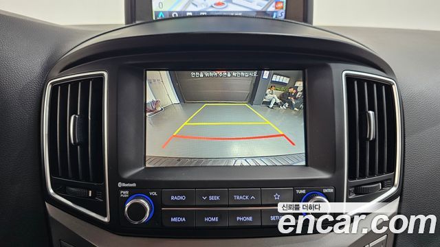Hyundai Starex 2021 — photo 19