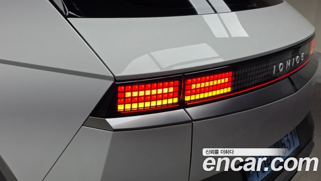 Hyundai Ioniq5 2023 — photo 9
