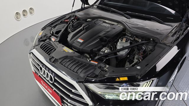 Audi A8 2021 — photo 6