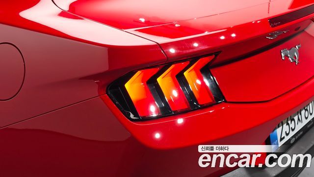 Ford Mustang 2024 — photo 9