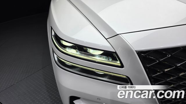 Genesis GV80 2023 — photo 8