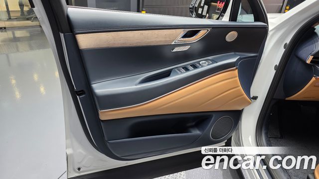 Genesis GV80 2023 — photo 14
