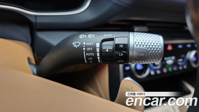 Genesis GV80 2023 — photo 35
