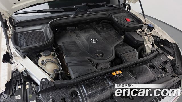 Mercedes-Benz GLE-Class 2020 — photo 6