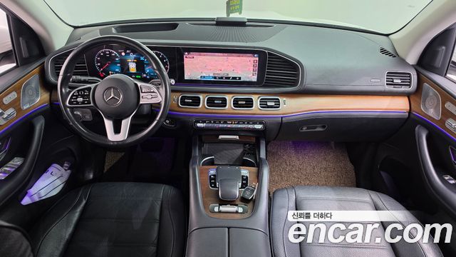 Mercedes-Benz GLE-Class 2020 — photo 10