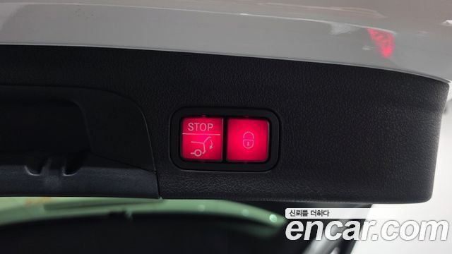 Mercedes-Benz GLE-Class 2020 — photo 23