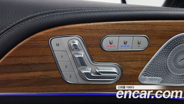 Mercedes-Benz GLE-Class 2020 — photo 35