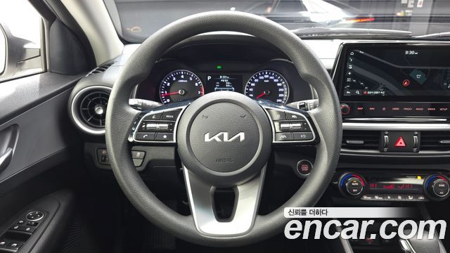 Kia K3 2022 — photo 13