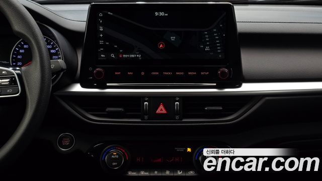 Kia K3 2022 — photo 19
