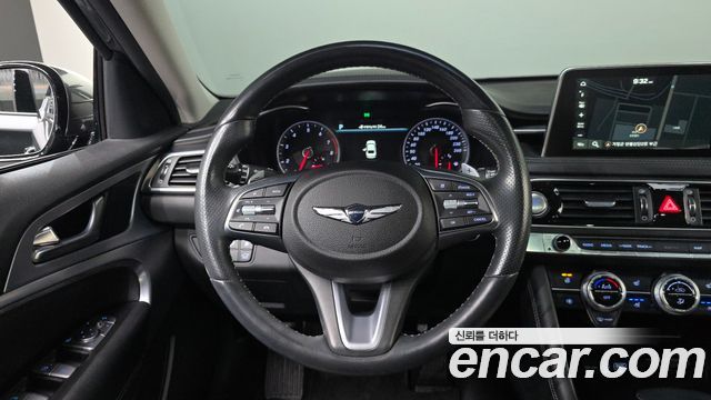 Genesis G70 2019 — photo 19