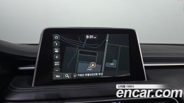 Genesis G70 2019 — photo 23