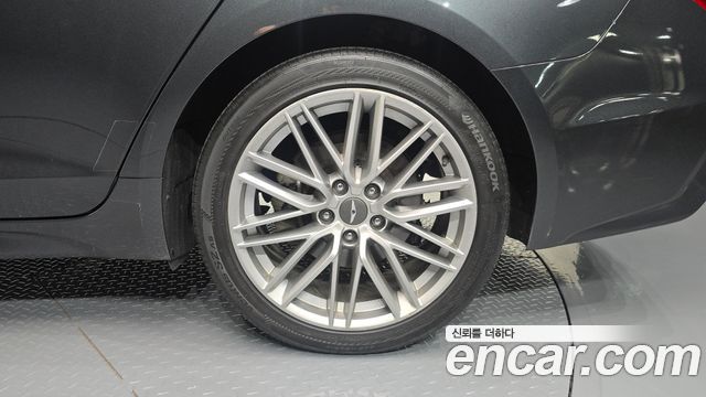 Genesis G70 2019 — photo 7