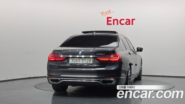 BMW 7-Series 2016 — photo 4