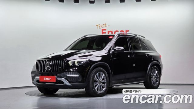 Mercedes-Benz GLE-Class 2022 — photo 1